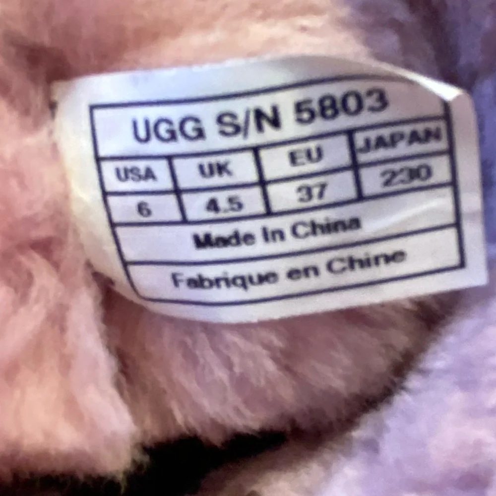 COPY - Uggs size 6 boots with Bailey button! - Picture 3 of 13